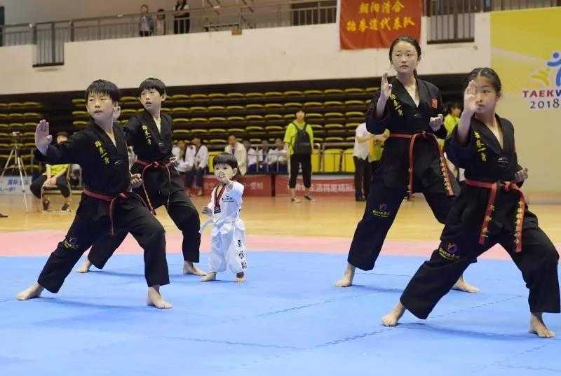 中国中学生跆拳道联赛辽宁分赛在朝阳开幕