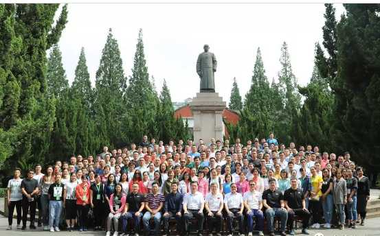 第二届全国高等学校体育教师体能训练研修班 开班典礼顺利举行