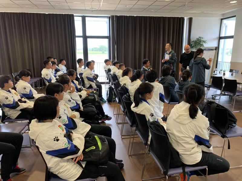 追梦之旅——2019全国青少年校园足球法国训练营顺利抵达